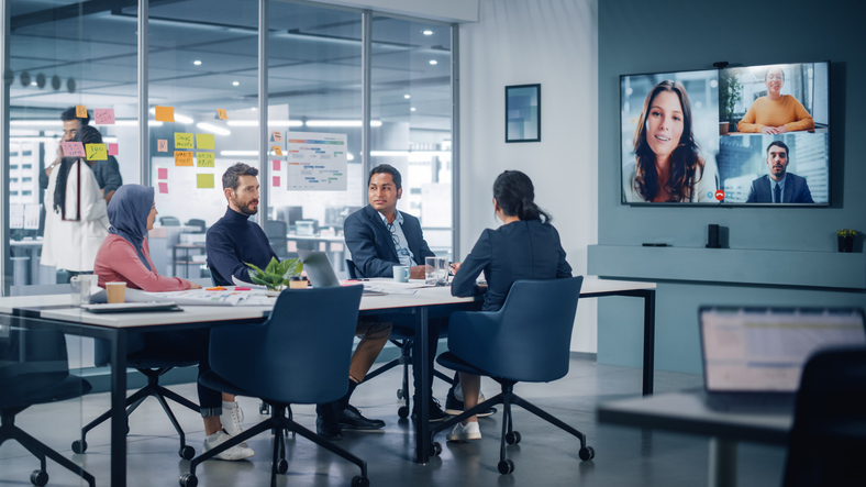 Mastering Hybrid Work Models: 10 Strategies for Success?